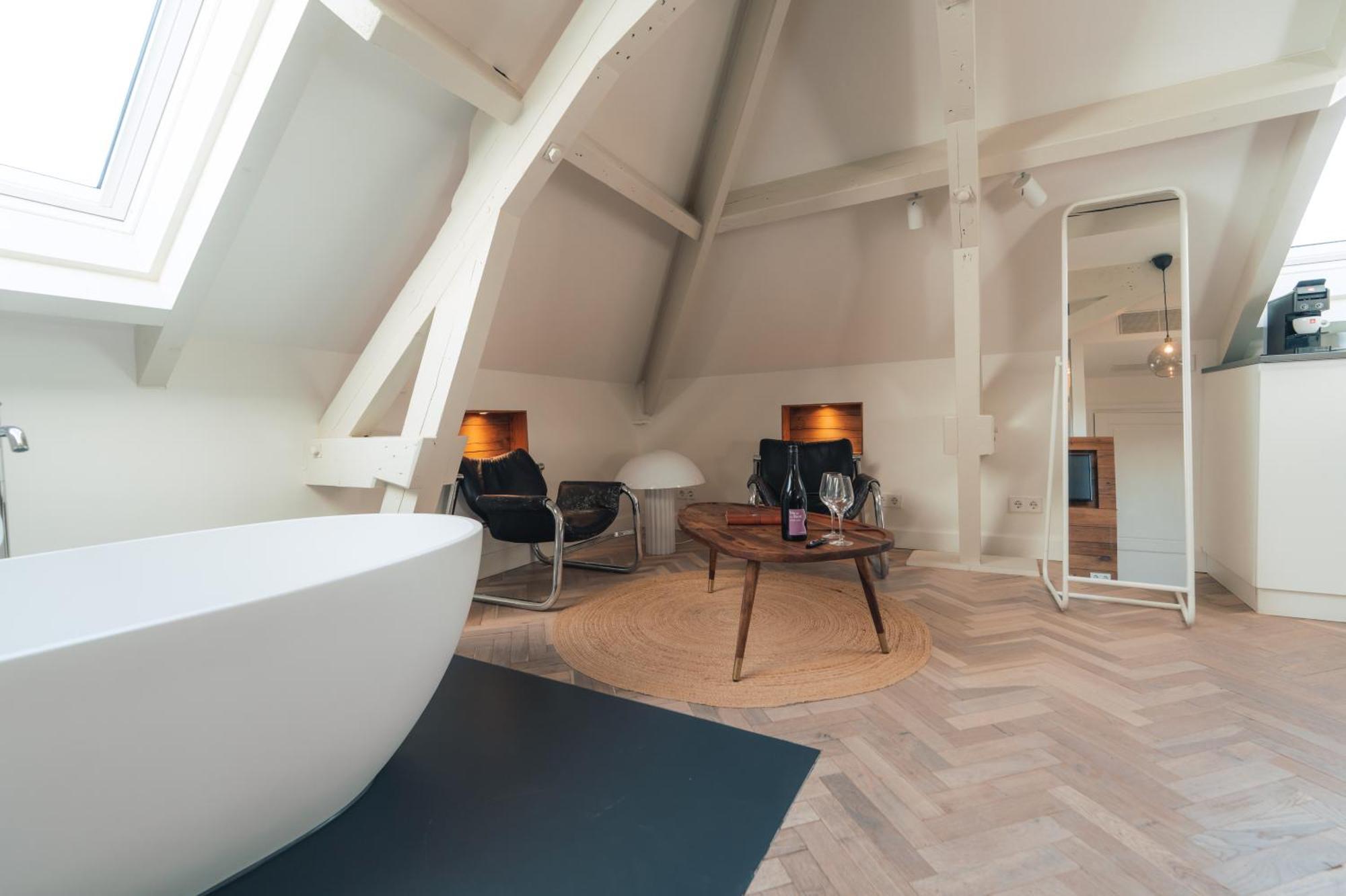 Superior King Room